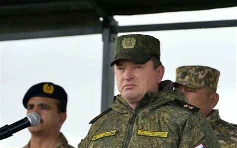 从伊久姆到赫尔松：俄罗斯军队加速对乌克兰武装部队的进攻__财经头条