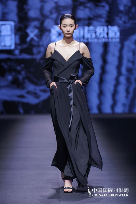 SS24中国轻奢女装流行趋势发布|尽呈万千可能的潮装梦想_北晚在线