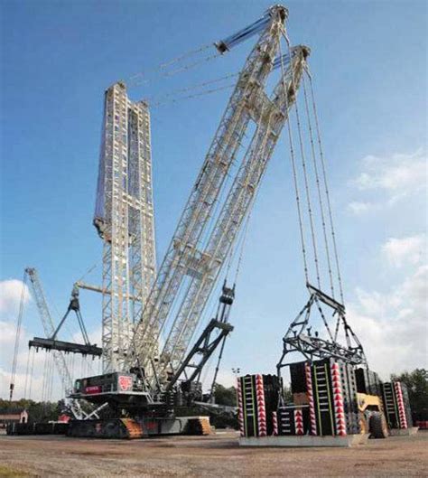 最大起重量720吨！全球最大塔式起重机在湖南下线交付 - 今日关注 - 湖南在线 - 华声在线