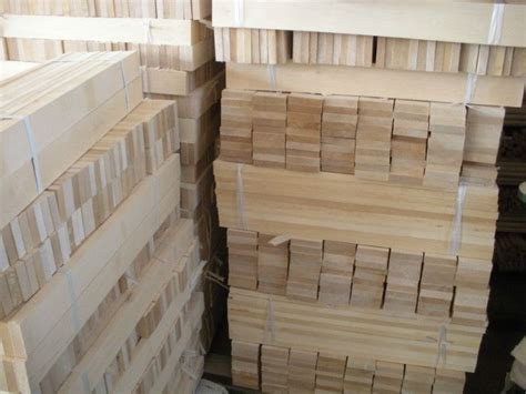 伊春木制品厂常年加工云杉、桦木、枫木、落叶松木地板刨光材 - 弘晟牌 - 九正建材网