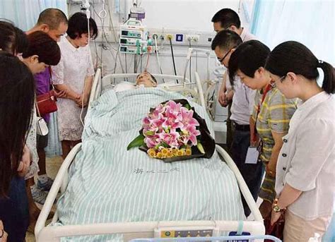 49岁“洋女婿”在杭州病逝 因为爱捐出器官救助六名中国人（组图） - 中国网山东情感 - 中国网 • 山东