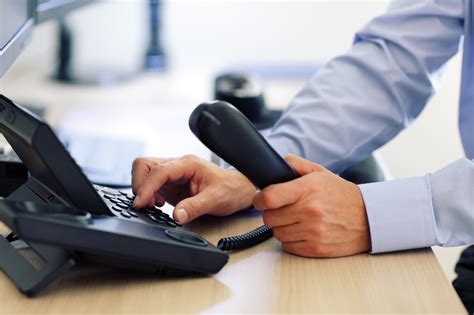 How to Set Up Call Forwarding From a Landline to a Cell Phone ...