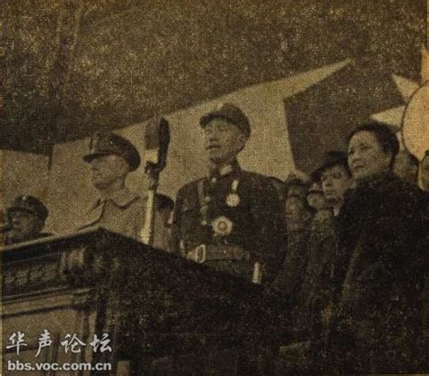 为什么蒋中正穿陆军大礼服却佩戴海军肩章 - 图说历史|国内 - 华声论坛