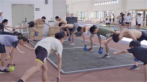 省田径队训练课视频，短跑训练之左右小步跑、频率跑、间距跑练习
