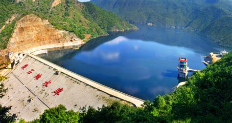 中国十大著名水库排名：第一名是世界上最大的“三峡水库”，第五是河源“新丰江水库” - 十大排行 - 酷奇猫