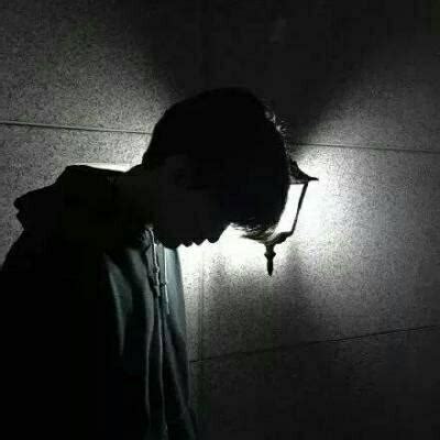 男生黑白非主流头像