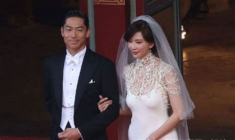 林志玲嫁日本男星办乡村婚礼，她为什么要活成你们期望的样子？
