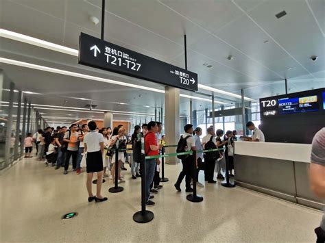 虹桥机场国内航班数基本达到去年同期，安检已开启一件行李专用通道 - 周到