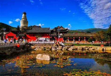 五台山下半年免门票，游客需要提前预约！_华夏寺庙文化网