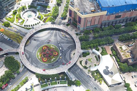 釜山公园人行天桥二期即将对外开放 造型更加独特