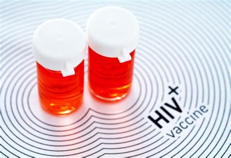定了，HIV/艾滋病患者，优先接种新冠疫苗！|新冠肺炎_新浪新闻