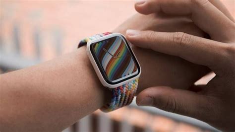 设计欣赏 | 苹果推出智能手表彩虹表带及表盘_CMF设计军团-站酷ZCOOL