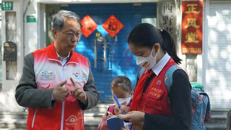 为城市软实力添砖加瓦，这支6万多人的志愿者队伍足迹遍布全上海