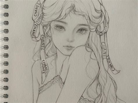 甜美女生头像线稿临摹