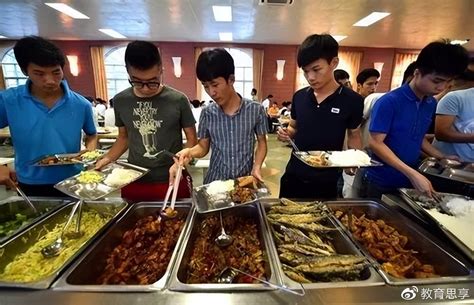 中国哪个大学的伙食/食堂质量最好？ - 知乎