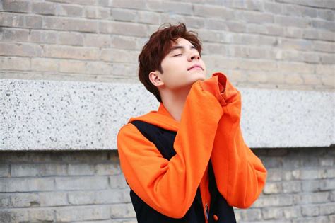 钟逸伦dylan图片 钟逸伦dylan图片