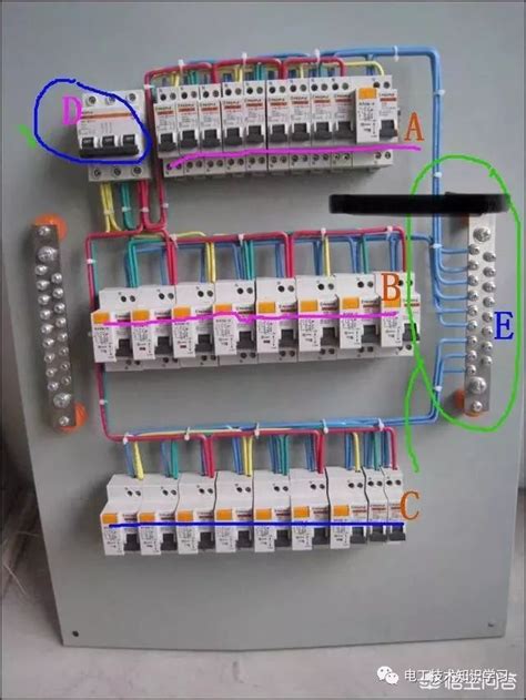 PLC控制柜中380V电变220V电的接法