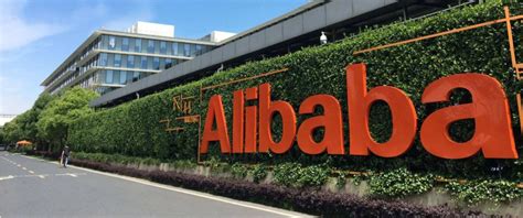 武汉职业技术学院被授予“阿里巴巴国际站数字贸易人才基地”