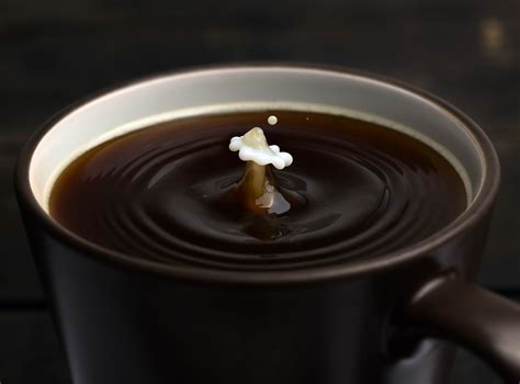 牛奶咖啡摄影高清图片 - 爱图网设计图片素材下载