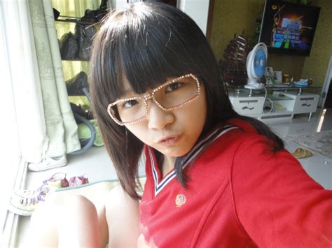 15岁女孩照片图片