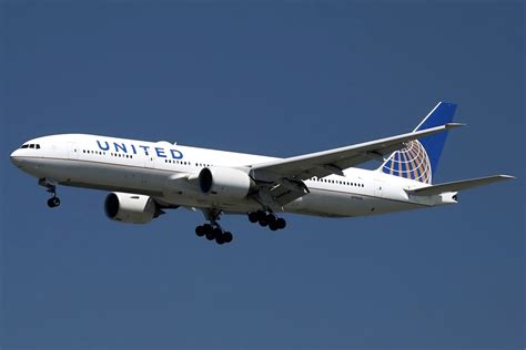 United Airlines 777 200er
