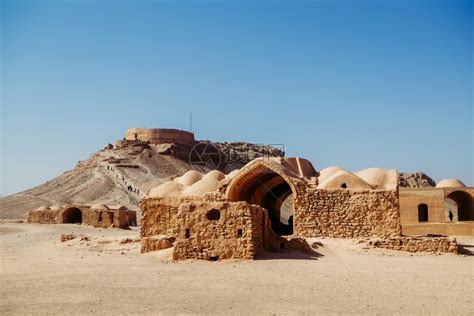 干燥遗产石头伊朗Yazd的ZoroastrianDakhma波斯静默塔地区的Ruin和古建筑高清图片下载-正版图片308064009-摄图网