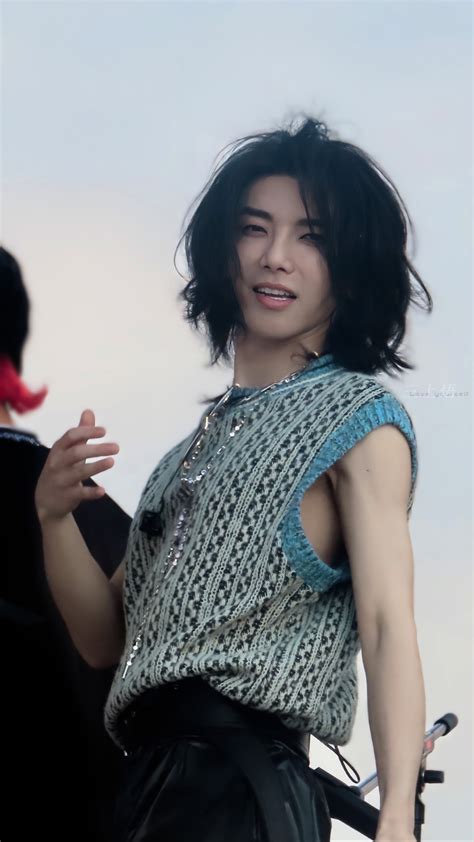 华晨宇(壁纸)图片