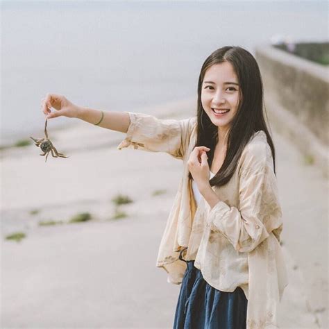 养鱼文案温柔女生头像