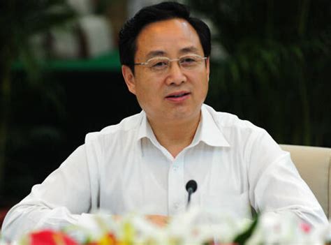 他曾担任广东省委书记，拟被任命为湖北省委书记，却被年轻人代替_王全国_工作_建设