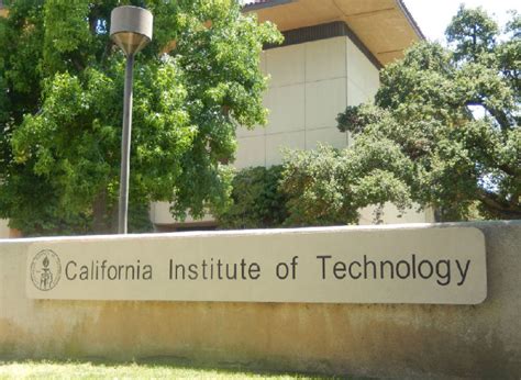 加州理工学院是加州帕萨迪纳市的一所研究型大学高清图片下载-正版图片503619280-摄图网