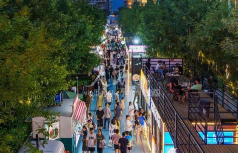山西运城：城市“夜经济”-人民图片网