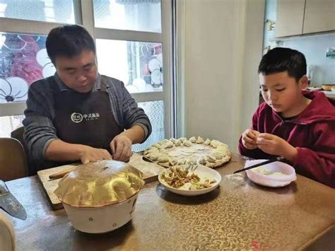 【包饺子手法的做法步骤图，包饺子手法怎么做好吃】WELLBEBEST_下厨房