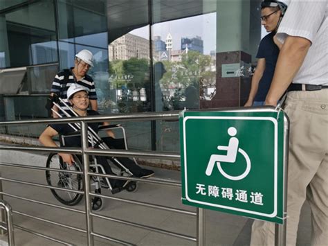 杭州无障碍环境建设如何？残疾人代表走进西湖区黄龙体育中心_杭州网