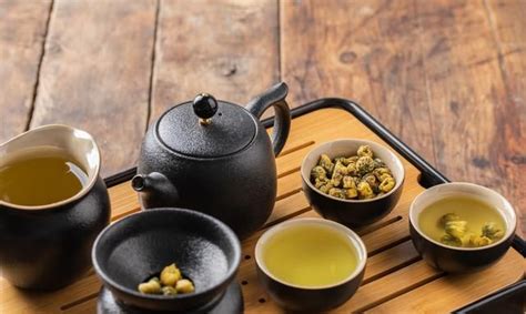 泡胎菊茶喝有什么作用(长期喝胎菊茶有什么功效和作用) - 拾味生活