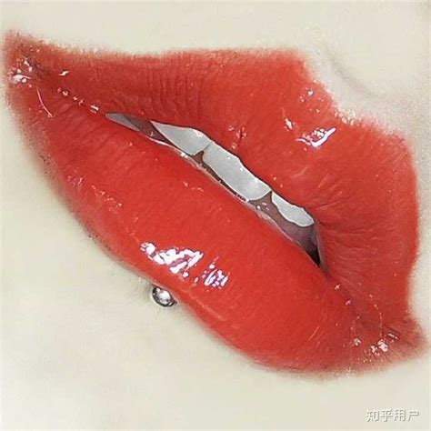非主流头像唇钉