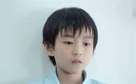王俊凯小时候图片