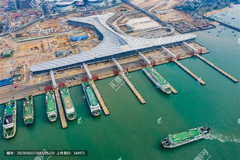 海口新海滚装码头客运综合枢纽站项目进入承台墩柱施工阶段|海口_新浪新闻