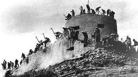 鬼屯炮台1：越军的精心打造的鬼屯炮台，企图阻挡解放军，却被1民兵轻松破解
