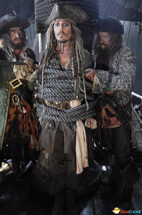 加勒比海盗14年，杰克船长被他们从浪变娘