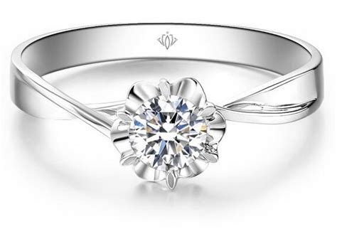 心形钻石戒指的寓意及图片介绍 – 我爱钻石网官网