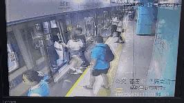地铁喊“趴下”拍视频引恐慌 5名嫌疑人被捕|地铁|恐慌|被捕_新浪司法_新浪网