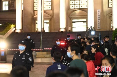 重庆市高级人民法院依法公开审理张波、叶诚尘故意杀人上诉案-中新网
