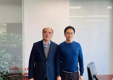 阳光电源董事长曹仁贤拜会高瓴资本创始人张磊 - 能源界