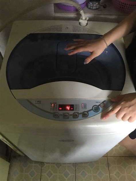 西门子Silver2185型洗衣机显示正常，按键无反应，整机不工作-宁波西门子洗衣机维修