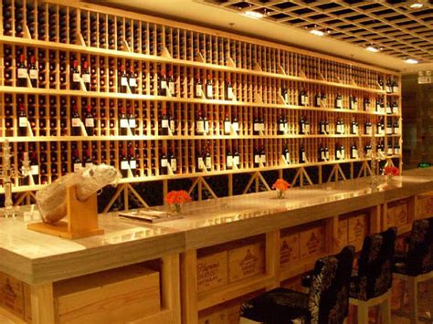 欧式铁艺靠墙酒架工业风落地酒柜现代简约葡萄红酒收纳展示置物架-阿里巴巴