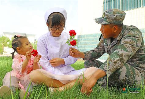 军嫂的“护士节”：在这个特殊的日子，给你陪伴和温暖 - 中国军网