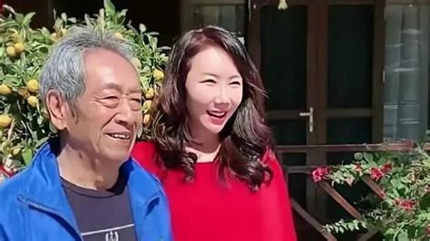 70岁TVB老戏骨娶30岁娇妻 将7处房产全归老婆名下_新浪图片
