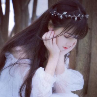 古风衣领扣子图片女生头像