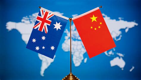 2022年11月中国与澳大利亚双边贸易额与贸易差额统计_华经情报网_华经产业研究院
