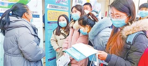 莲都区人力社保局组织全市23家企业赴甘肃省酒泉市职业技术学院开展招聘会